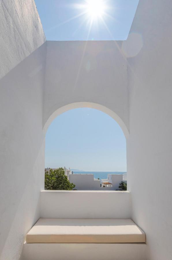 Voca Hotel & Suites Kamári Dış mekan fotoğraf
